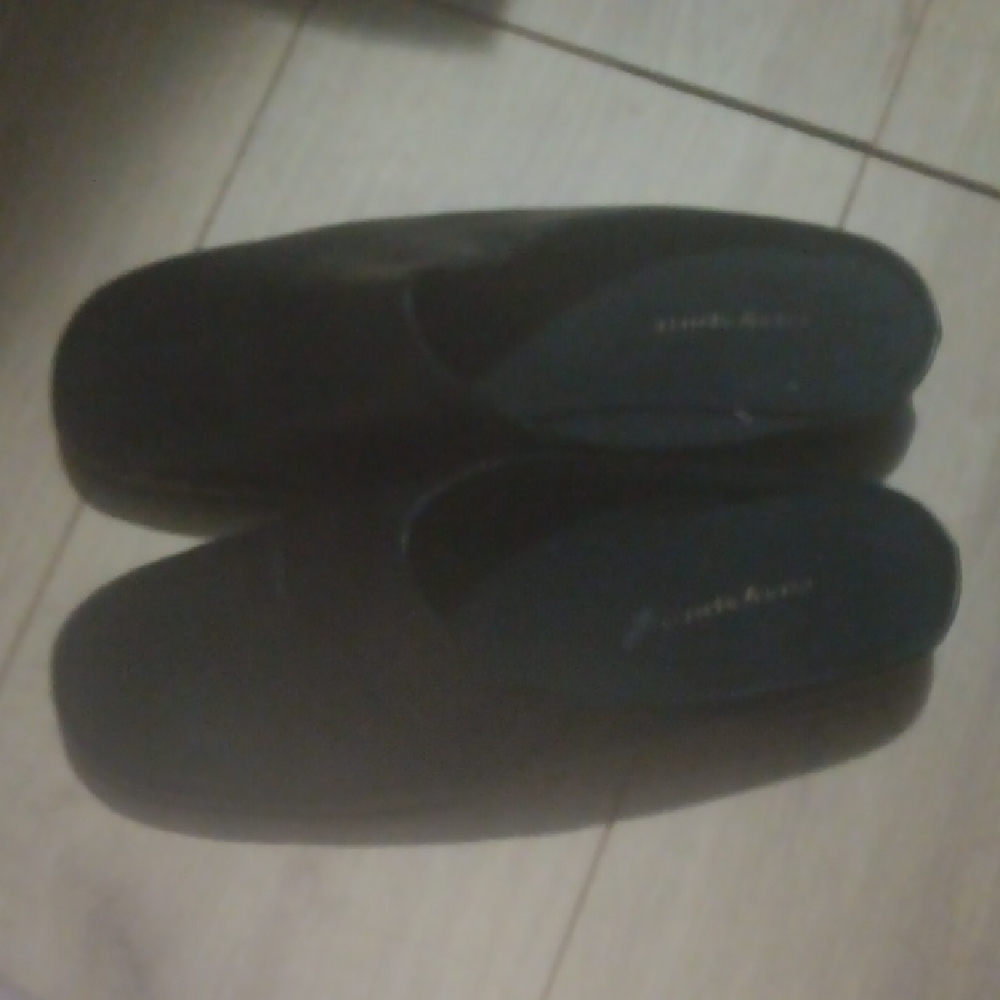 Easy Spirit Black Slip-On Flats